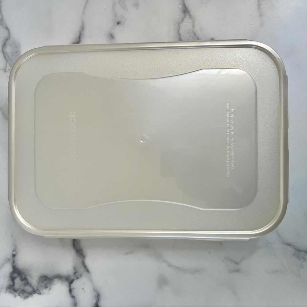 NEW LocknLock Large 14-Cup Rectangle Container, Pearl - Picture 2 of 9